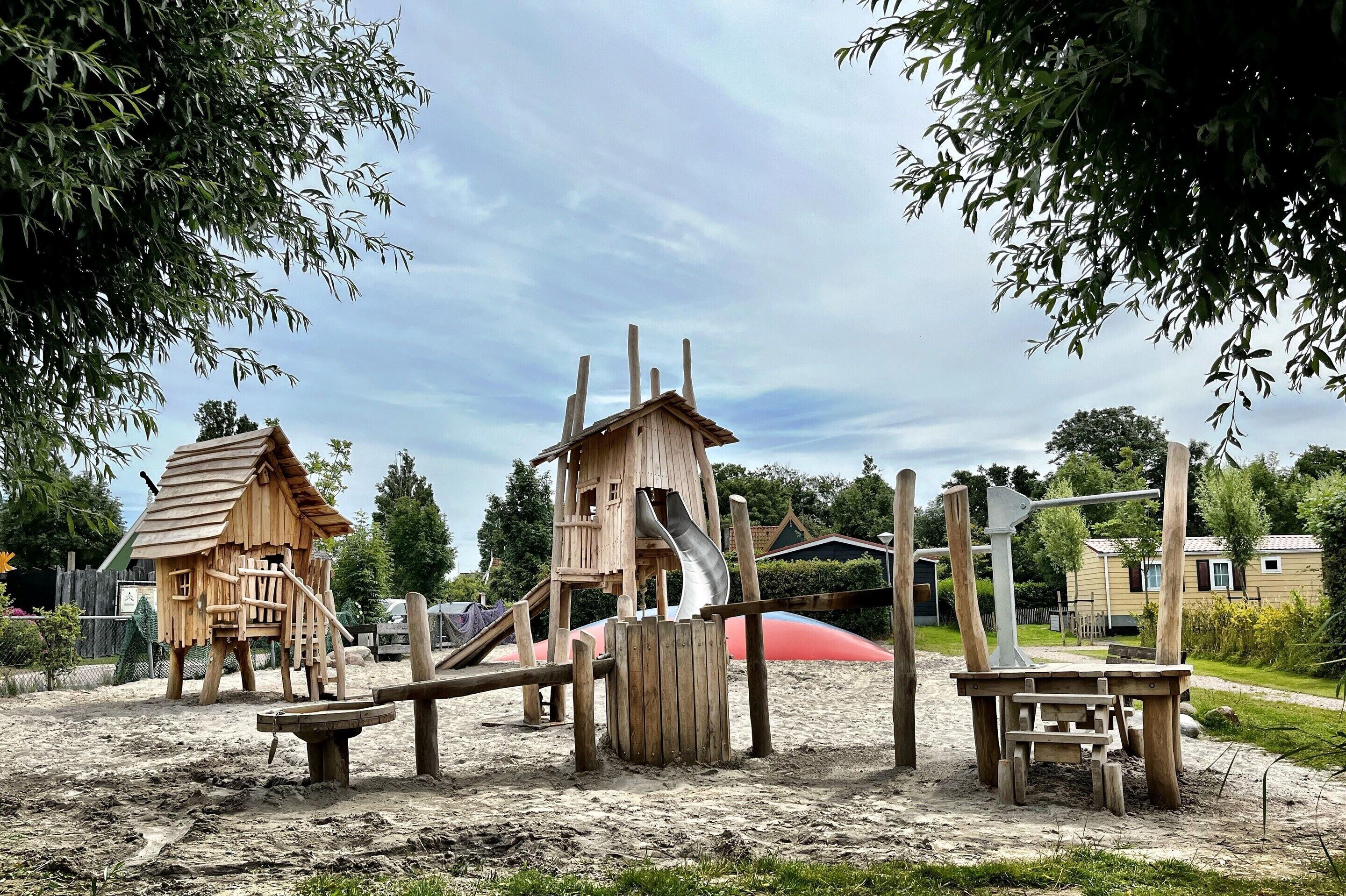 Chalet | Children's area