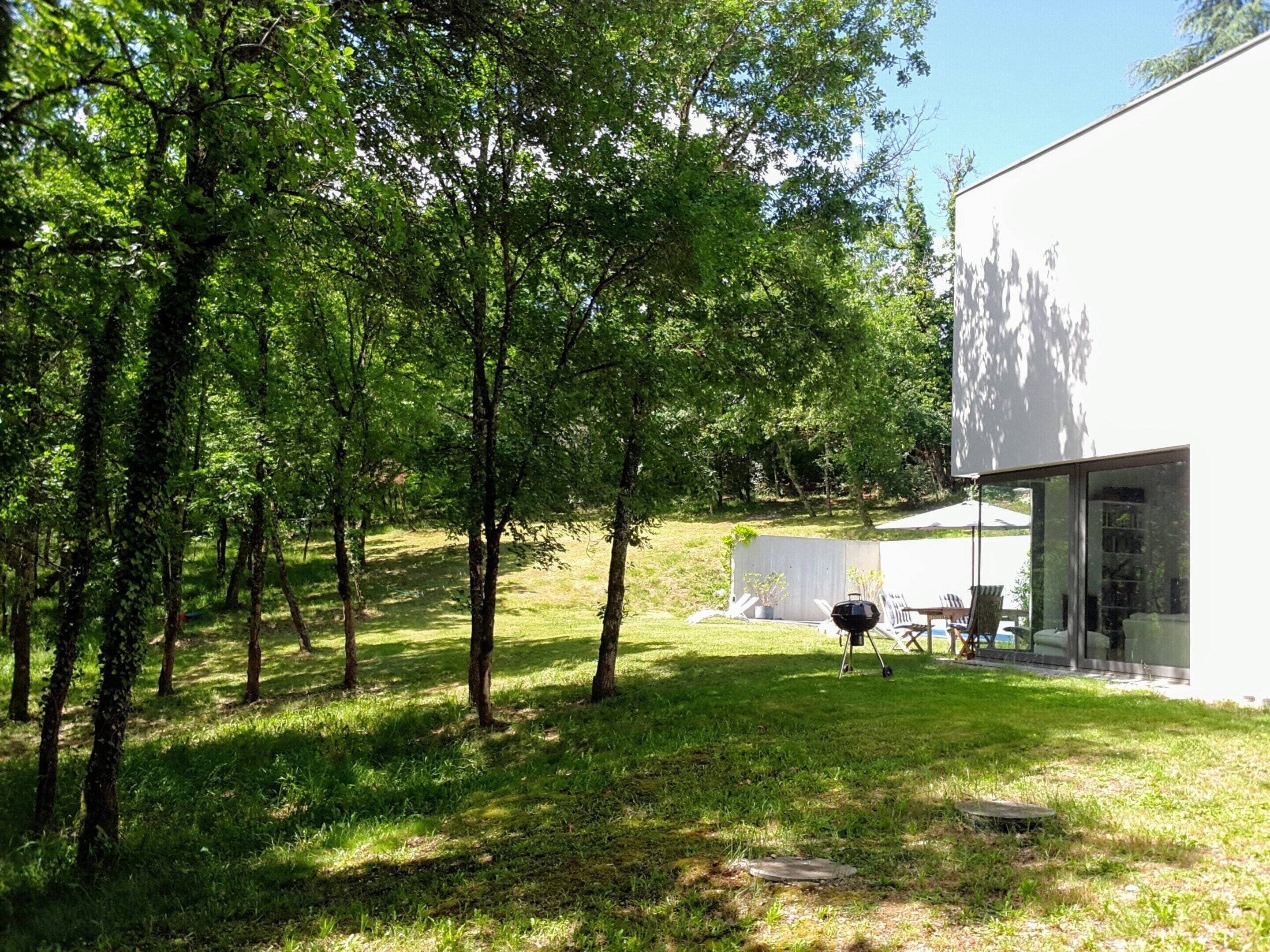 House | Taman