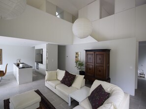 Living room - Holiday Home in Boissieres With Private Pool (Boissieres)