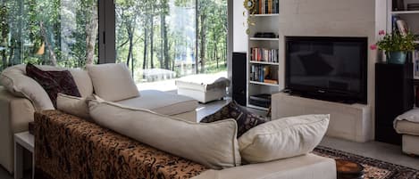 House | Living room