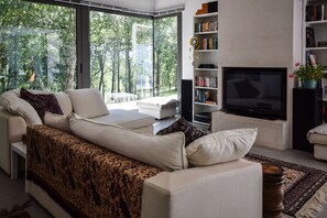 Living room - Holiday Home in Boissieres With Private Pool (Boissieres)