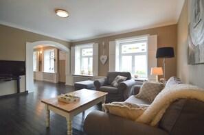 Apartment | Living room - Cozy Apartment in Roasting near Belgian Border (Roosteren)