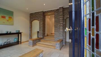 Apartment | Reception