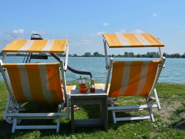 Exterior - Chic Holiday Home in Noordwijkerhout near Lake (Noordwijkerhout)