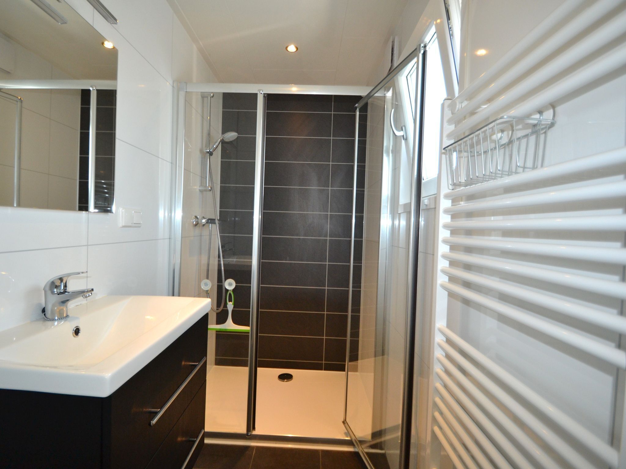 Cottage | Bathroom | Shower