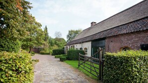 Unclassified image, 3 of 26, button - Beautiful and Historical Brabant Farmhouse With Large Garden in the Beautiful Leende (Leende)