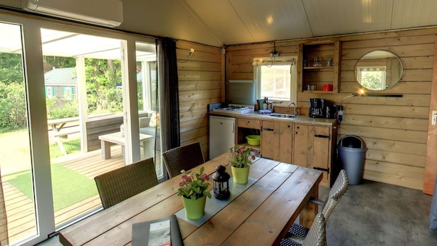 Private kitchen - Glamping With Comfort in Ijhorst (IJhorst)