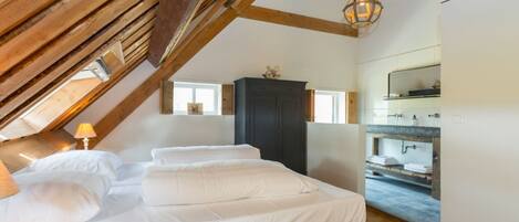 House | Room amenity