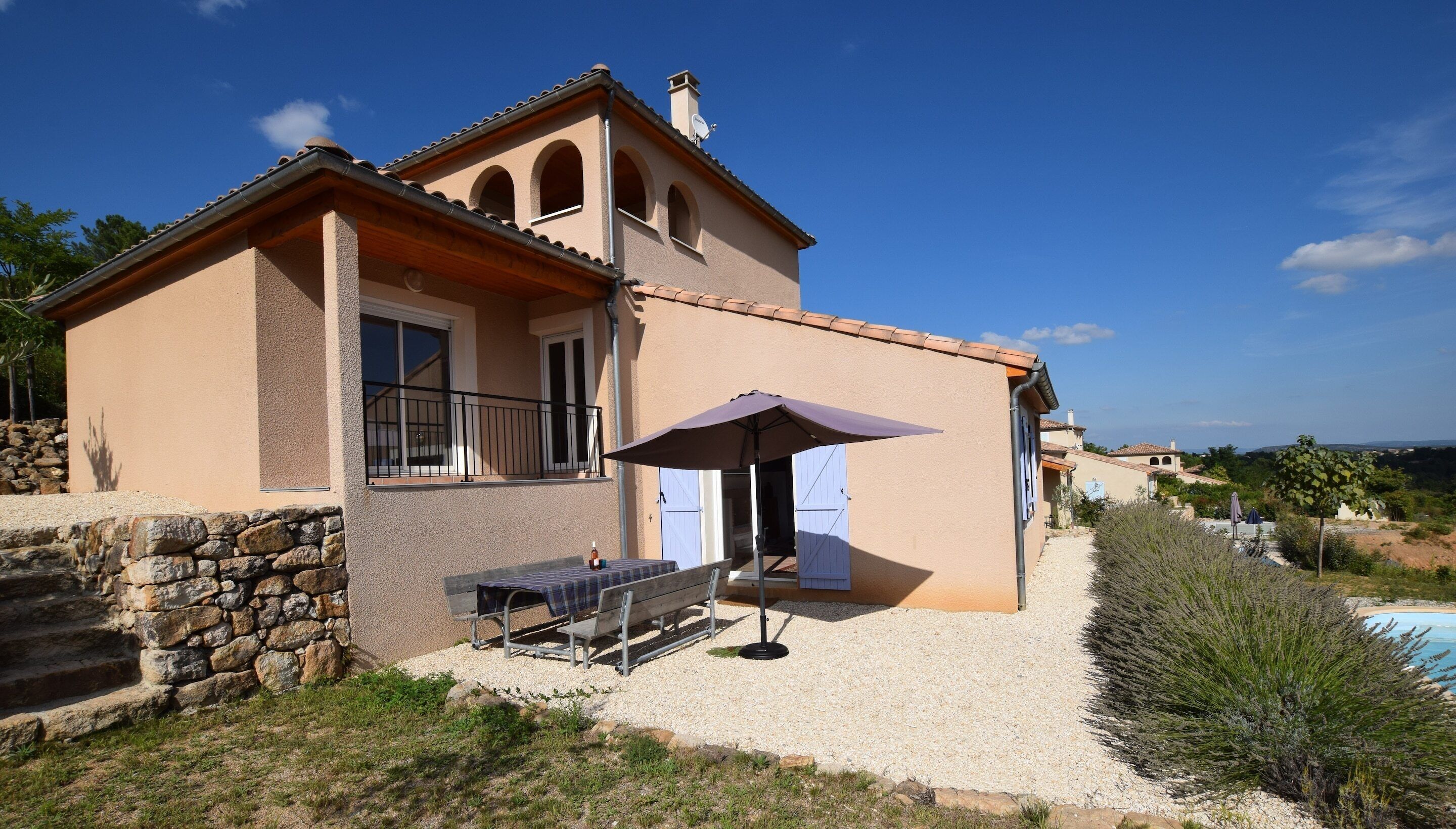 Villa | Exterior