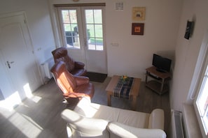House | Living room - Lovely Cottage near Lake in Well (Well)