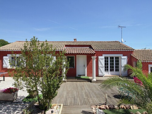 Villa With Heated Private Pool and Jacuzzi, 15 min From the Sea!