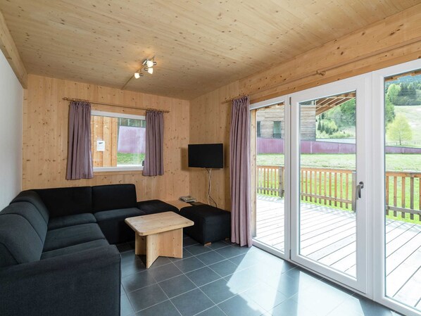 Chalet | Living room - Chalet With Whirlpool tub (Sankt Georgen am Kreischberg)