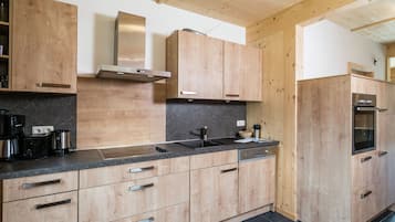Alpehytte | Privat køkken | Højstol