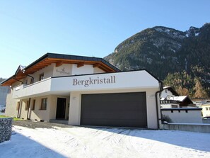 Exterior - Relaxing Apartment for Families in Umhausen near City Center (Umhausen)