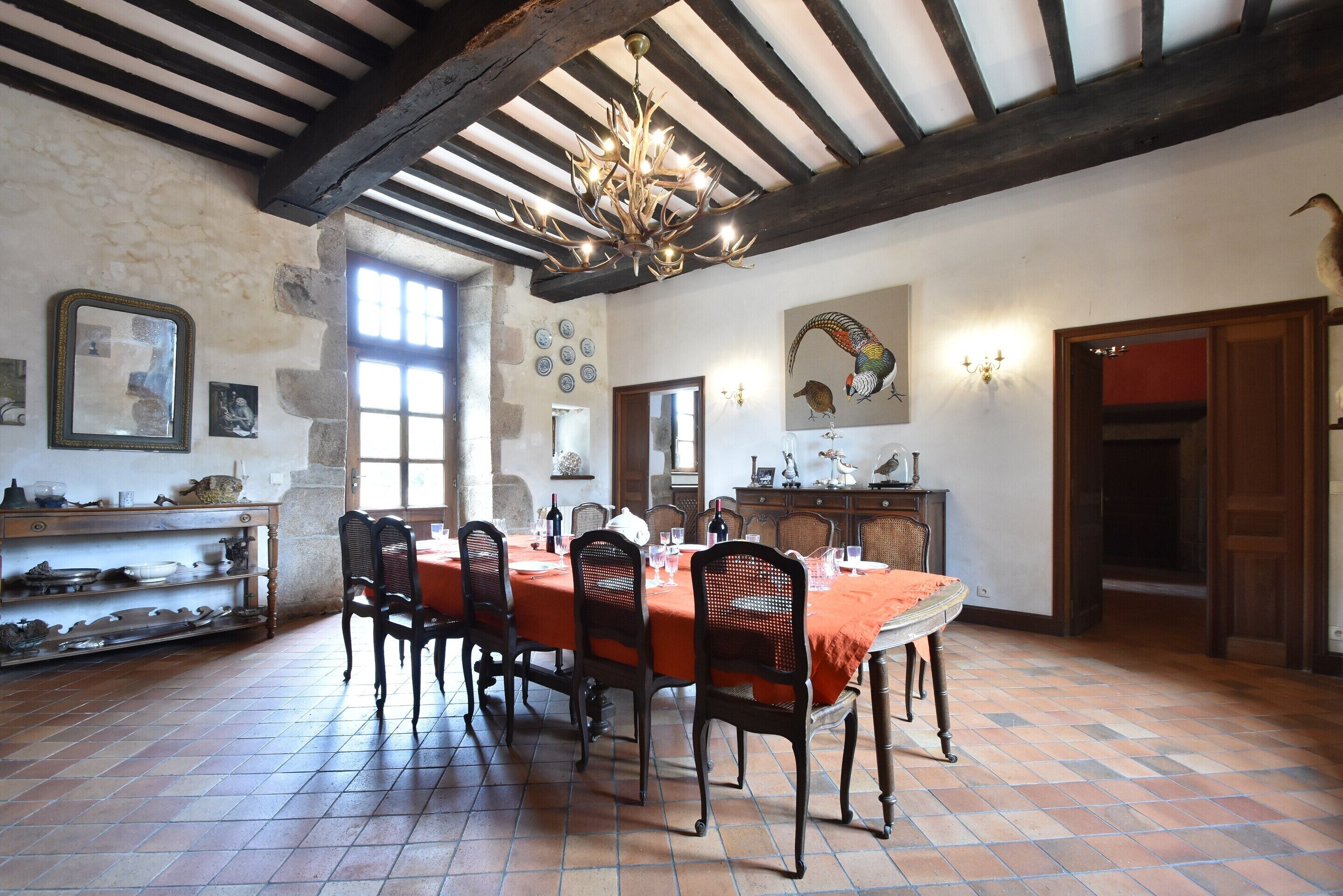 House | Dining