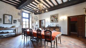 House | Dining