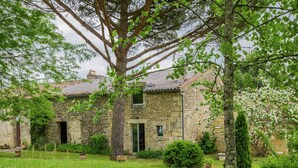 Unclassified image, 3 of 36, button - Cozy Holiday Home With Swimming Pool Close to Saint-émilion (Saint-Cibard)