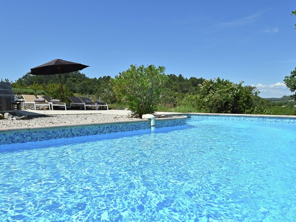 Pool - Soothing Villa in Belvézet With Swimming Pool (Belvezet)