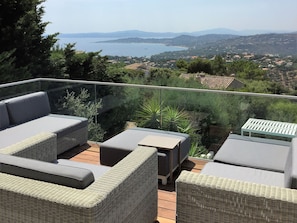 Balcony - Cozy Villa in Les Issambres With Private Pool (Roquebrune-sur-Argens)