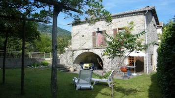 House | Terrace/patio