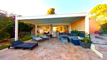 House | Balcony