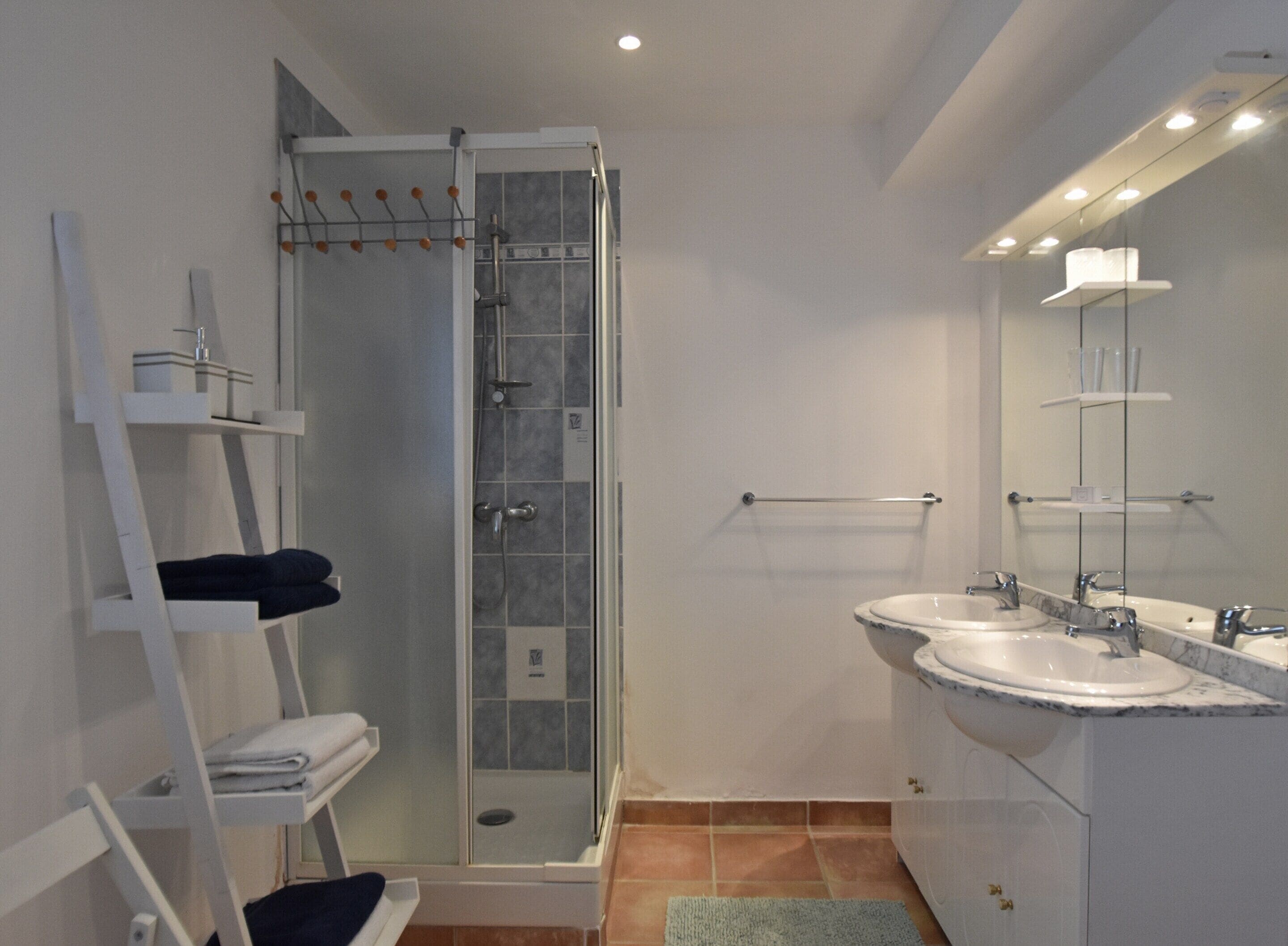 Villa | Bathroom