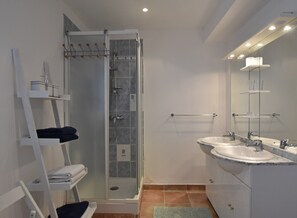 Villa | Bathroom - Villa in Vidauban With Private Pool (Vidauban)