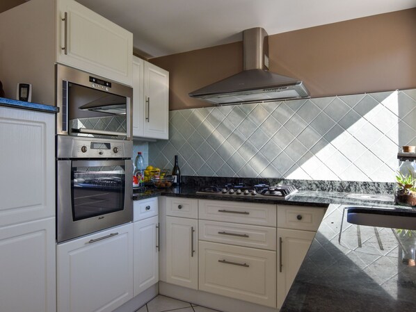 House | Private kitchen