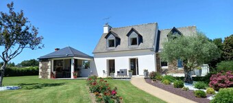 Peaceful Garden Retreat, Epiniac