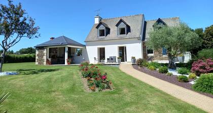 Peaceful Garden Retreat, Epiniac