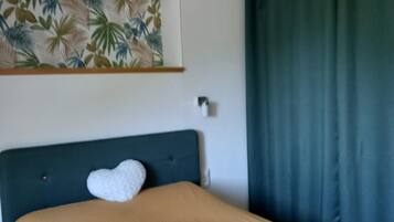 House | 2 bedrooms, individually furnished