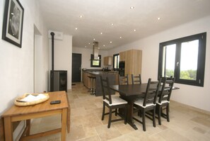 House | Private kitchen | Highchair - Holiday Home in Var With Private Pool (Saint-Antonin-du-Var)
