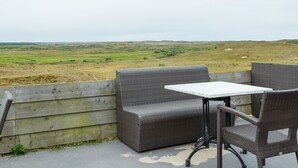 Balcony - Amazing Holiday Home in Texel With Garden (De Koog)