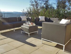 Biệt thự | Ban công