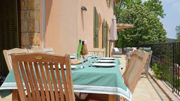 Villa | Balcony