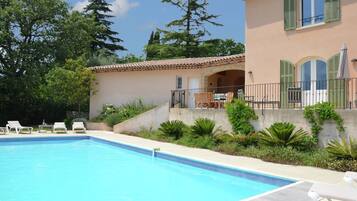 Villa | Exterior