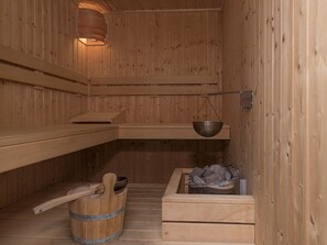 Spa - Modern, 10-person Holiday Villa With Sauna and Large Garden Near Harderwijk (Zeewolde)