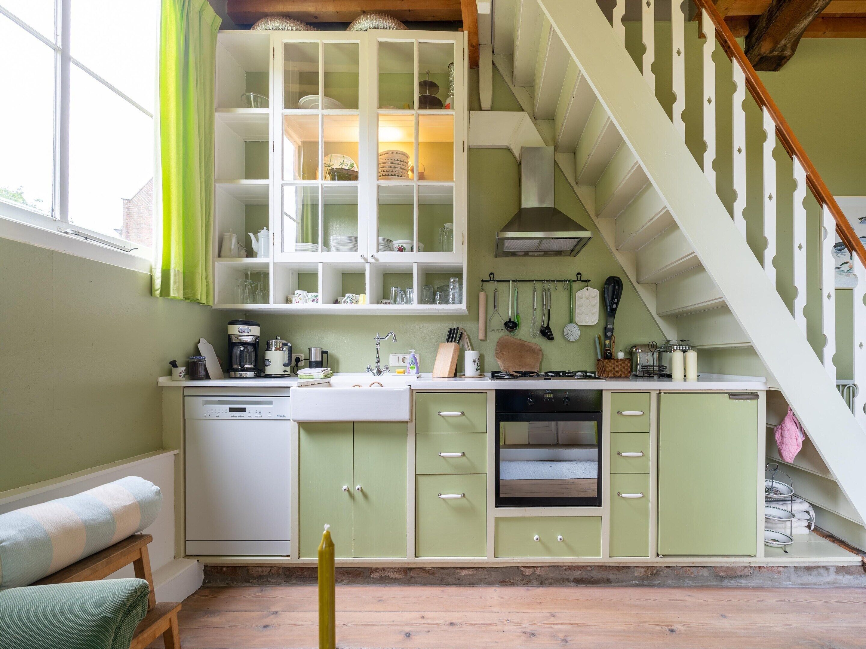 House | Private kitchen | Microwave, stovetop