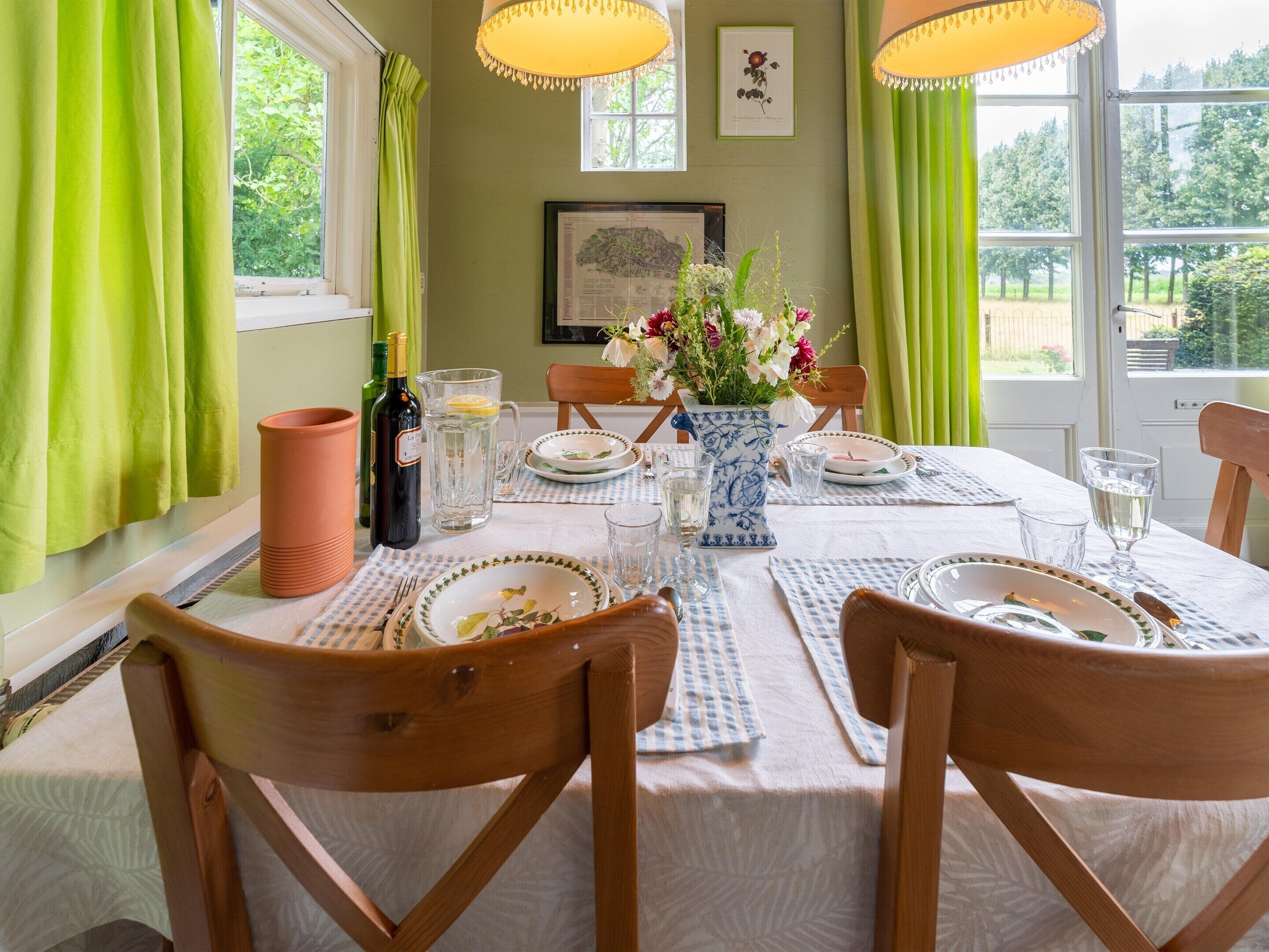 Rumah | Tempat makan