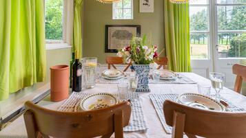 Rumah | Tempat makan