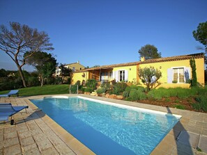 Outdoor pool - Large Villa With Private Pool Between Provence and Riviera (La Motte)