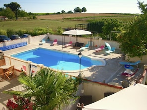 Outdoor pool - Countryside Holiday Home With Terrace and Garden (Fléac-sur-Seugne)