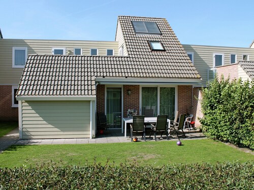Holiday Home With Roof Terrace at Veerse Meer
