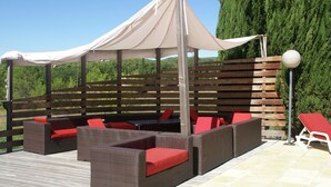 Villa | Balcony - Modern Villa in Lorgues With Private Pool (Lorgues)