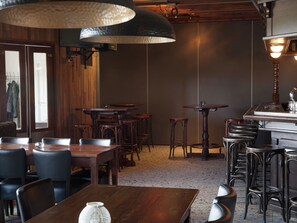 Dining - Nicely Furnished Holiday Home With a bar and Close to Zwolle (Rouveen)