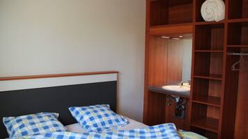 House | 2 bedrooms, individually furnished
