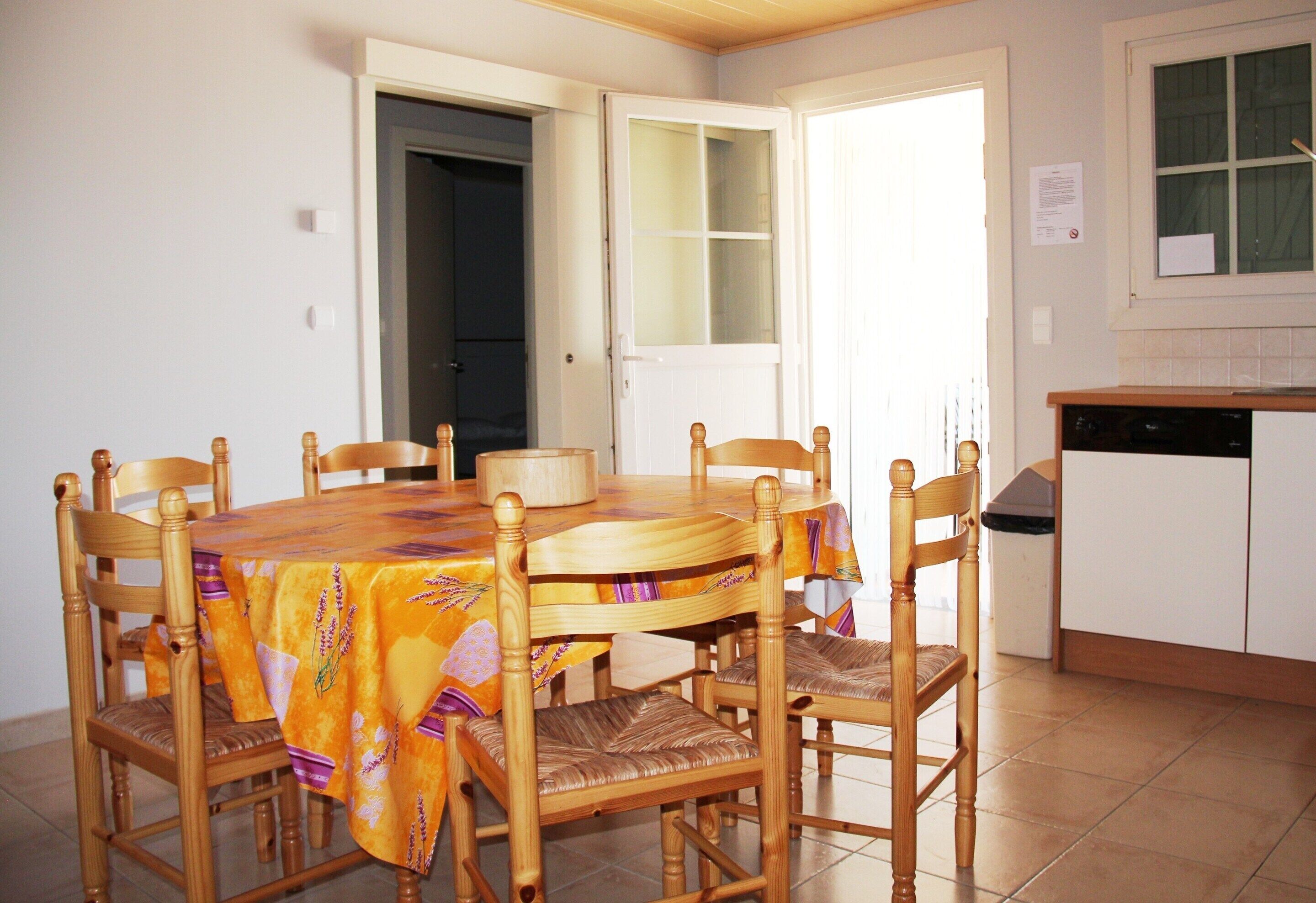 House | Dining