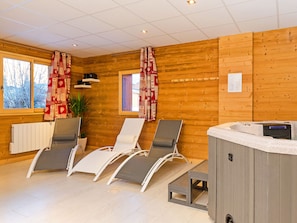 Spa - Luxury Chalet in Saint-martin-de-belleville With Balcony (Les Belleville)