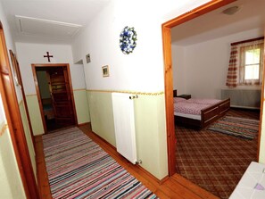 4 Schlafzimmer, individuell eingerichtet, Bettwäsche