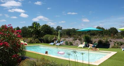 Cosy Cottage in Peyzac-le-moustier With Terrace